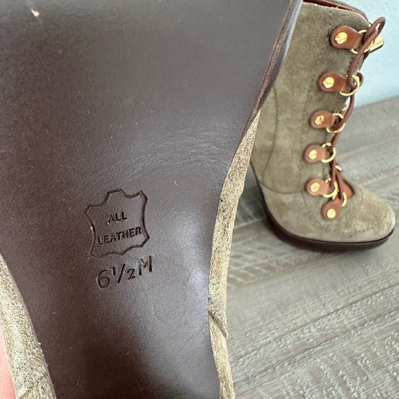 Tory Burch High Heel Ankle Boots - Picture 4 of 4